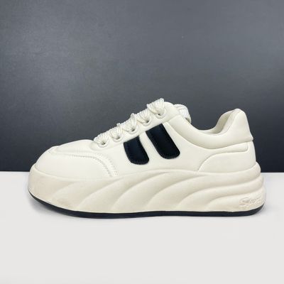 Low Cut Womens White Casual Sneakers Comfort Black Colorblock Letter