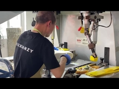 Vrouwen schoenen fabriek shows